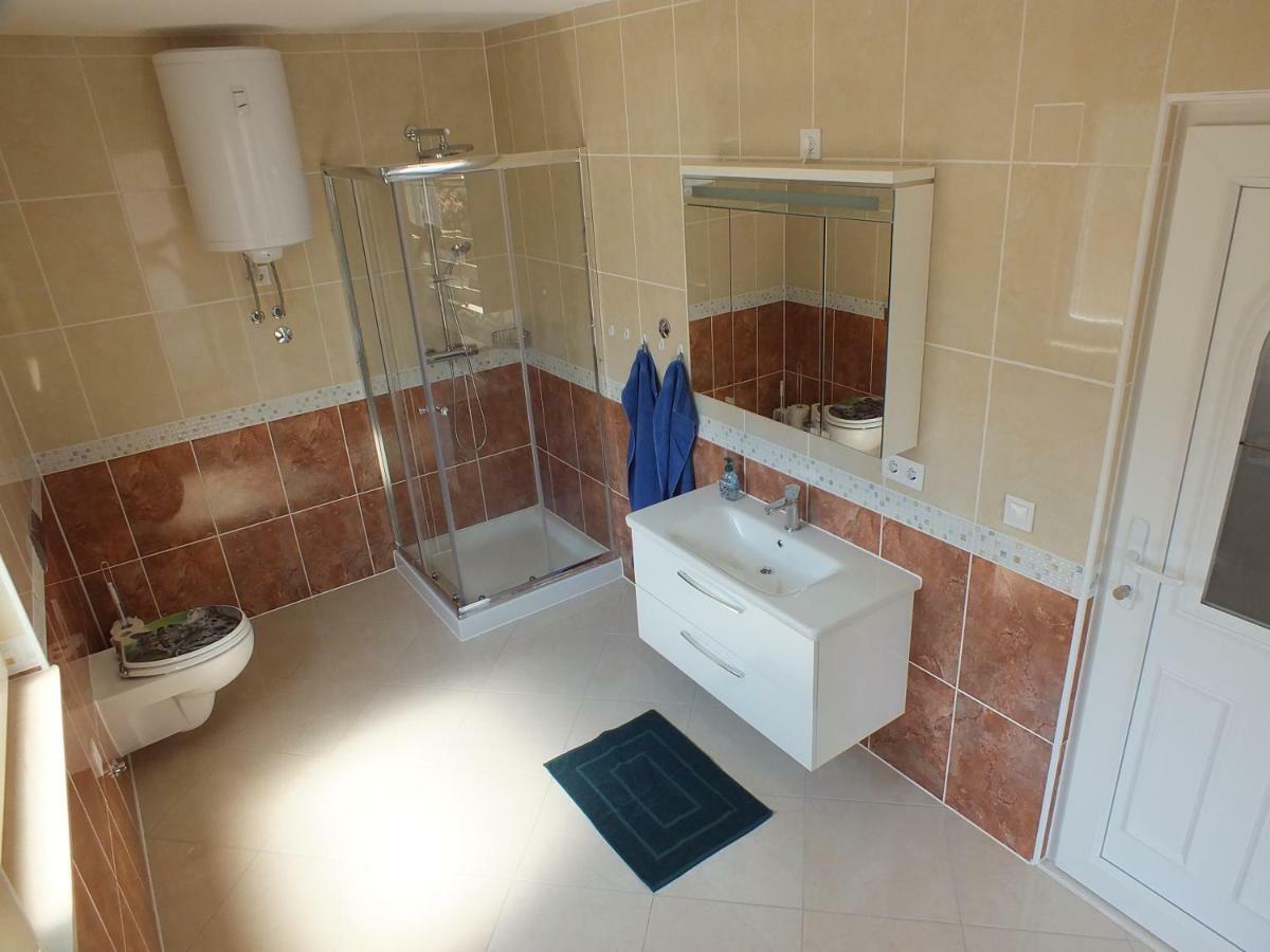 Marko Insel Brac Apartment Sutivan